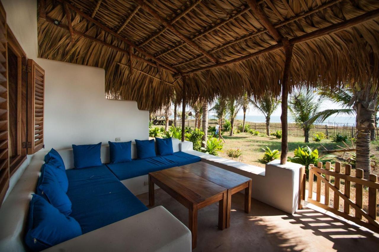 Paredon Surf House Hotel El Paredón Buena Vista Екстериор снимка