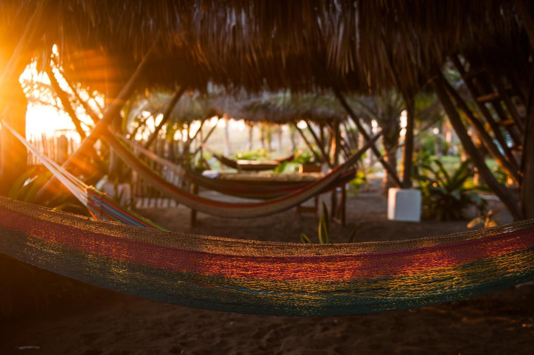 Paredon Surf House Hotel El Paredón Buena Vista Стая снимка
